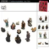 Image de Lot de 11 santons en porcelaine - FEERIC LIGHT & CHRISTMAS - Pour crèche de 9 cm - 11 cm de hauteur