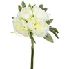 Image de Bouquet de 4 pivoines articielles blanc H30cm - Atmosphera Créateur dintérieur