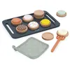 Image de Atelier Biscuits en Bois - Kit Pâtisserie - Plateau avec Gant et Spatule - Jouet dImitation - Accessoires Cuisine Enfant Dès 3 ans