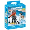 Image de PLAYMOBIL 71741 Garçon en raquettes avec Saint Bernard My Life 8 pièces Dès 4 ans