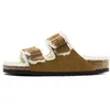 Image de Sandale Birkenstock ARIZONA FUR MINK - Homme - Cuir - Marron - Confortable et Casual
