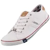 Image de Baskets en toile blanche - MUSTANG - Femme - Plat - Lacets
