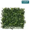 Image de Décoration murale en plantes artificielles - KARAT - Tropical - 50 x 50 cm - Vert vif - Design contemporain