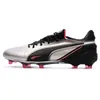 Image de Chaussures de Football Grises/Noires Homme Puma King Ultimate