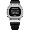 Image de La montre pour homme G-SHOCK GM-5600M-1ER noir est sportive et résistante aux chocs.