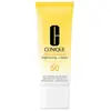 Image de Clinique UV Solutions Soin Solaire Illuminateur Teinté  SPF 50 Medium 40ml