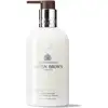 Image de Molton Brown Delicious Rhubarb & Rose lotion pour les mains - 300 ml