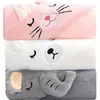 Image de Serviette de bain bébé à capuche - Blanc - Douce et absorbante - Cadeau naissance