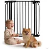 Image de Barrière de sécurité bébé LIONELO Truus Slim - 75-105 cm - Fixation par pressio - Sans perçage - Ouverture à double sens - Noir