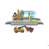 Image de Station de lavage et réparation - HAPE - Station pour petites voitures - Brosses tournantes - Jeu imaginatif - Dès 3 ans