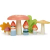 Image de Famille de gnomes et forêt en bois