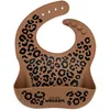 Image de Bavoir en silicone Léopard Marron