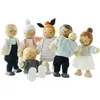 Image de Famille de poupées (8 figurines)