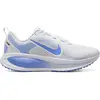 Image de Nike, Femmes, Baskets, Chaussures de course Vomero 18, Bleu, Blanc, (44.5)