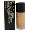 Image de MAC Cosmetics, Fond de teint, M.A.C. Studio Rad Serum Pow Fond de Teint C4 (C4)