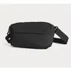 Image de Moment, Unisexe, Sac banane, Switch Sling 4L Noir, Noir