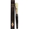 Image de Charlotte Tilbury, Pinceau de maquillage, Brosse Magic Complexion (Fond de teint)