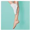 Image de Iroha Nature, Produit de soin des pieds, Nature - Foot Mask Chaussettes Relax Menthe Poivrée (Masque de pied, 30 g)