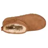 Image de Ugg Chaussons Ultra Mini Classiques, Marron - 45