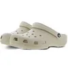 Image de Crocs Baskets Crocs Classic Clog - Homme  - 42-43
