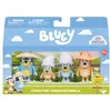 Image de Pack 4 Figurines Bluey La Famille de Bluey en voyage