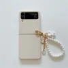 Image de Coque pour Samsung Galaxy Z Flip 3 FONGWAN avec Chaîne de perles - blanc