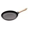 Image de Poele en fonte 28 cm manche bois - staub