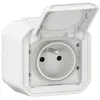 Image de Legrand LEGRAND Prise de courant avec terre étanche avec volet Plexo - 16A 250V - Blanc