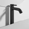 Image de Ideal Standard Ceraline Robinetterie de lavabo avec socle allongÃ©, BD137XG