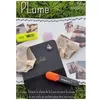 Image de Plume - Devant La ClartÃ© De La Lune Ou Sous La Plume De Son Stylo Se Cachent Peut-Ãtre Ses Maux