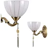 Image de Baxio - Applique murale stylisée dorée à 1 lumière avec abat-jour en verre laiteux, E27 - Italux