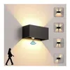 Image de Applique Murale intérieur/Extérieur avec Détecteur de Mouvement,LED 12W Moderne Luminaire Murale,Éclairage Mural Etanche IP65 3000K Blanc chaud,Noir