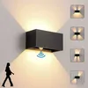 Image de Applique Murale intérieur/Extérieur avec Détecteur de Mouvement,LED 24W Moderne Luminaire Murale,Éclairage Mural Etanche IP65 3000K Blanc