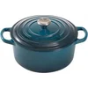 Image de Le Creuset Braadpan Signature Deep Teal   Ø 20 cm / 2,4 Liter   Gietijzeren Stoofpan met Diepblauwe Emaille   Inductie- en Ovenbestendig   Compacte Pan voor Dagelijks Gebruik   Kleurvast en Duurzaam   Perfect voor 2 à 3 Personen