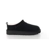 Image de UGG Classic Micro Boot - Women's - Black - Maat EU 38