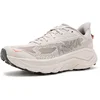 Image de HOKA Challenger 8 - Trail hardloopschoenen voor dames - Grijs - 6
