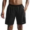Image de Nike miler dri-fit short in de kleur zwart.