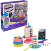 Image de Kinetic Sand - Regenboog Taartenwinkel met 680 g origineel Kinetic Sand 10 stuks keukengerei en accessoires - Sensorisch speelgoed