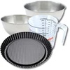 Image de Zenker 9375150 Bakset Omgekeerde Taartvorm 28 cm Geperforeerde Bodem, Teflon Anti-aanbaklaag, Broodjes, 2 Mengkommen van Roestvrij Staal 20,5 en 25 cm, Plastic Maatbeker 1 L, Siliconen Spatel, Zwart