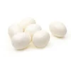 Image de Set van 12 witte plastic eieren in een zak van 15x18 cm - Kunststof eieren 12 stuks 6cm - Styropor - Knutselen Pasen - Paaseieren - Paasdecoratie