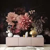 Image de Muurschildering met rozen hortensia's en lelies, Bloemen behang zwarte achtergrond, 3D fotobehang barok, Vliesbehang zwart roze, BRICOFLOR.nl
