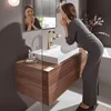 Image de hansgrohe Vivenis ééngreeps wastafelmengkraan 210 met draaibare uitloop en trekwaste Brushed Bronze