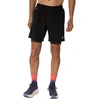 Image de Asics road 2n1 7in short in de kleur zwart.