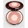 Image de Charlotte Tilbury Pillow Talk Cheek to Chic Blush   8g   Iconische Duo Blusher voor een Natuurlijke, Stralende Glow
