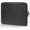 Image de Trunk Lederen Sleeve MacBook Pro 14   Stevige Buitenlaag voor Extra Duurzaamheid   Zachte en Pluche Binnenkant   Niet-Krassende Nylon YKK-Rits - Zwart
