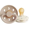 Image de Frigg Moon Fopspeen - Rond - 2 Stuks - 0-6 Mnd - Cream/Croissant