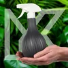 Image de KADAX Plastic spuitfles, 600 ml waterspuitfles met kogelcontainer, lege watersproeier voor huisreiniging, tuin, kapper, planten en bloemen (antraciet)