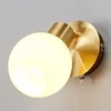 Image de Lindby - wandlamp - 1licht - metaal, glas - H: 14 cm - E14 - messing, opaal-wit