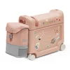 Image de Stokke JetKids Reispakket, Coral Pink - Met BedBox Ride-On koffer en rugzak - Voor kinderen van 2-7 Jaar (tot 35 kg)