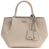 Image de GUESS handtas schoudertas Amorette Girlfriend Satchel Light Taupe crème